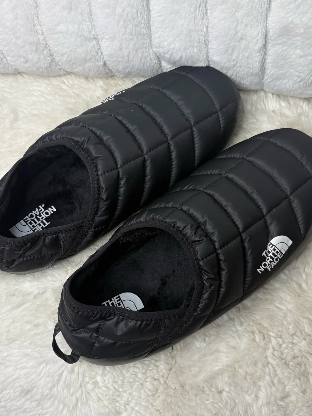 The North Face Men’s Black Quilted Slip-On Puff Mules size 12